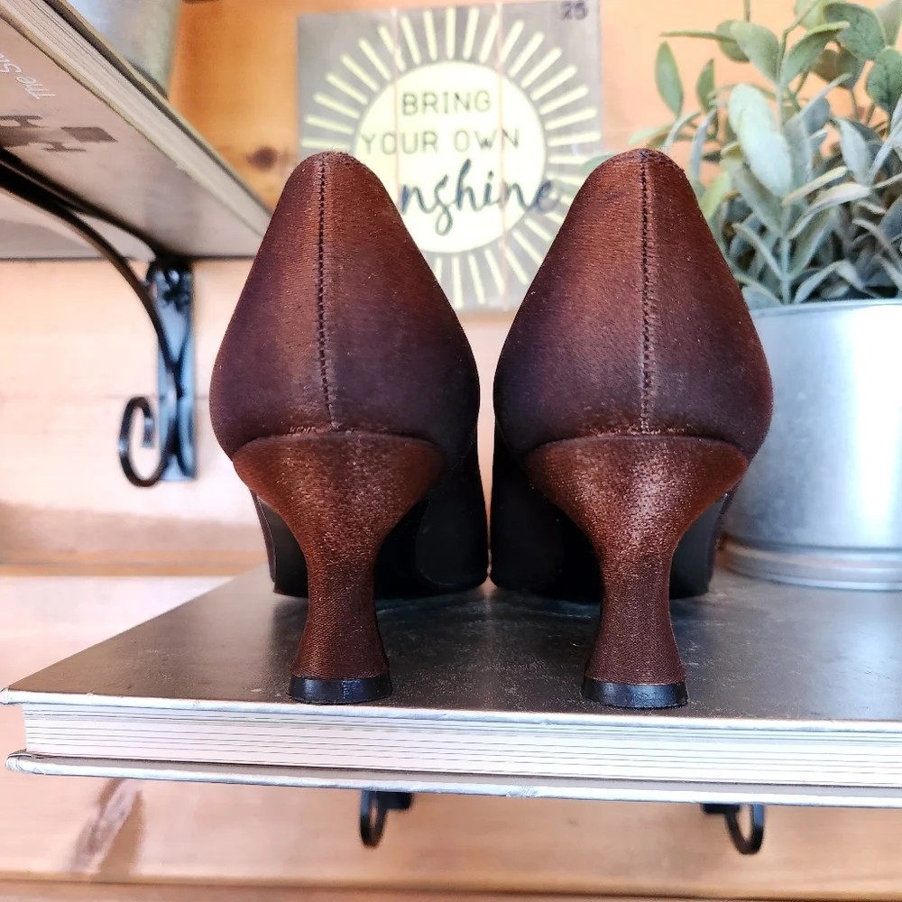 Stuart Weitzman Glooporto Copper Brown Silk Leather Evening Pump Heel Shoe Sz 6B